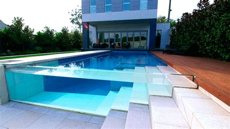 'piscina' Search .